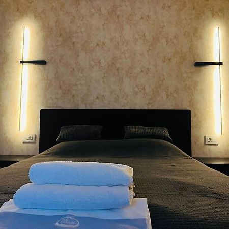 Impact Apartments Piteşti Kültér fotó